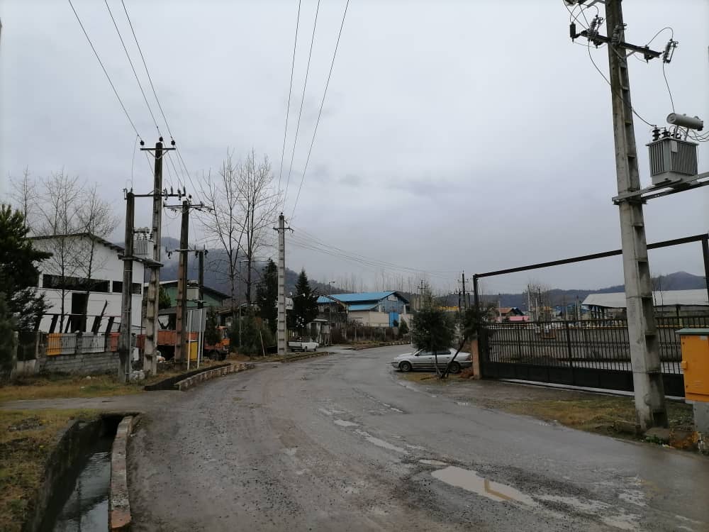فروش کارخانه آب معدنی با مجوز آب میوه در لاهیجان