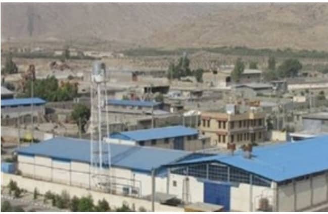 شهرک صنعتی آرادان فروش کارخانه روغن آماده کار با مجوز هیدروکربن سبک و سنگین و گرید بالا