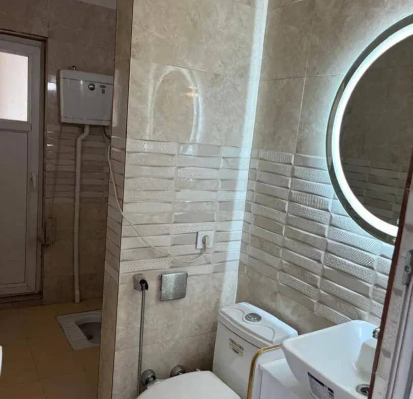 اجاره ۲۸۵ متر سالن صنعتی و تراس بزرگ قابلیت نصب بیلبورد در منطقه صنعتی گرمدره