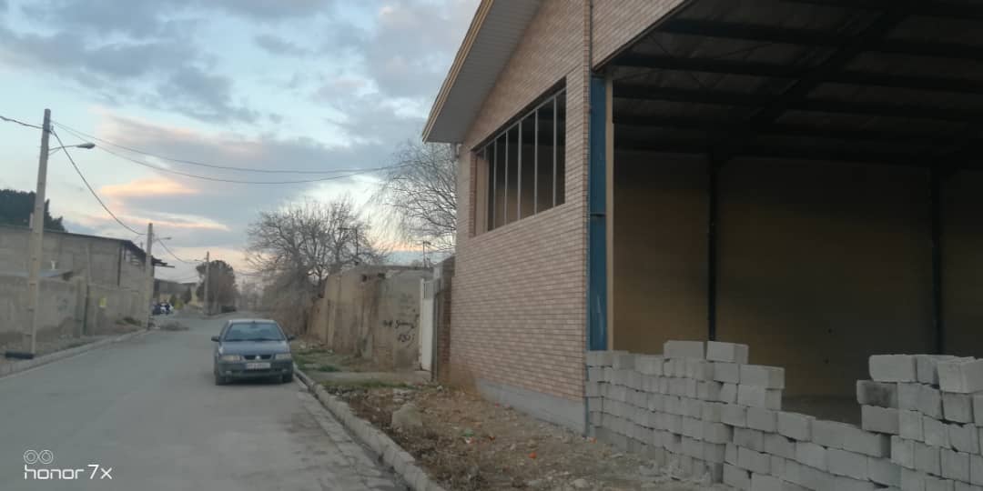 فروش سالن نیمه کار ۶۰۰ متری استاتدارد در قشلاق ملارد