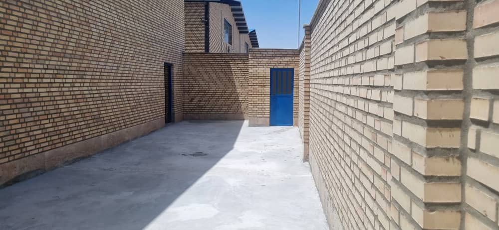 رهن واجاره سوله ۸۰۰متری در امیریه صفادشت