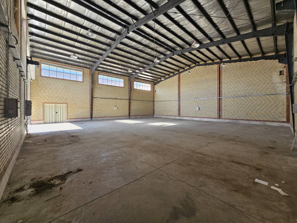 رهن واجاره سوله ۳۵۰ متری ارتفاع بلند در شهرک صنعتی صفادشت