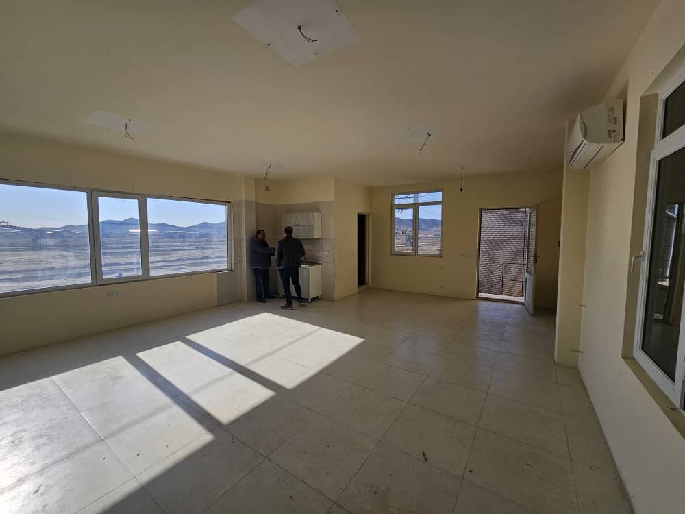 رهن واجاره سوله ۳۵۰ متری ارتفاع بلند در شهرک صنعتی صفادشت