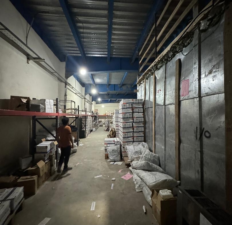 رهن واجاره سوله ۱۲۰۰ متر در سه طبقه در گرم دره