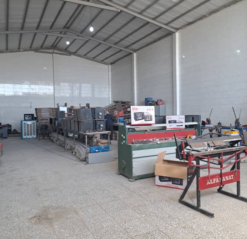 رهن واجاره سوله بهداشتی ۲۶۰ متری بابرق ۴۰۰ آمپر