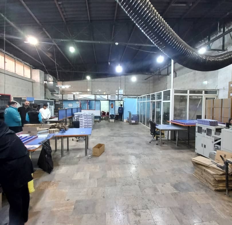 رهن واجاره ۳۰۰ متر سالن بهداشتی در باغستان بر اصلی